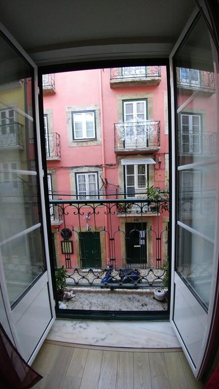 Апартаменты Casas Do Bairro Alto Лиссабон Экстерьер фото